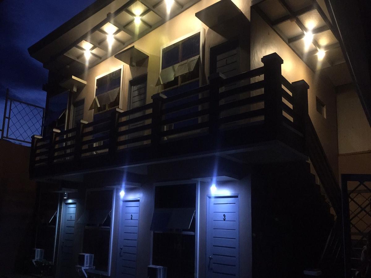 Brown Epitome Lodge Baler Exterior photo