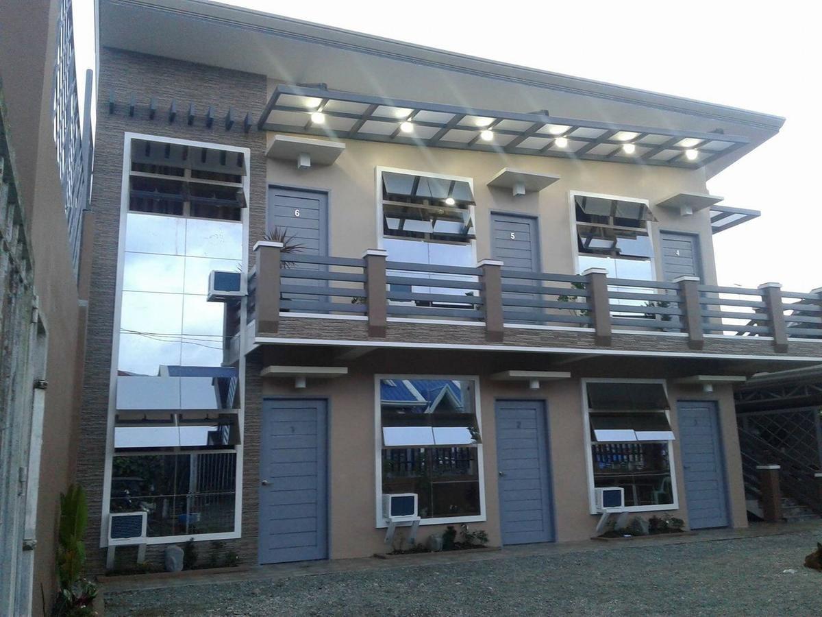 Brown Epitome Lodge Baler Exterior photo