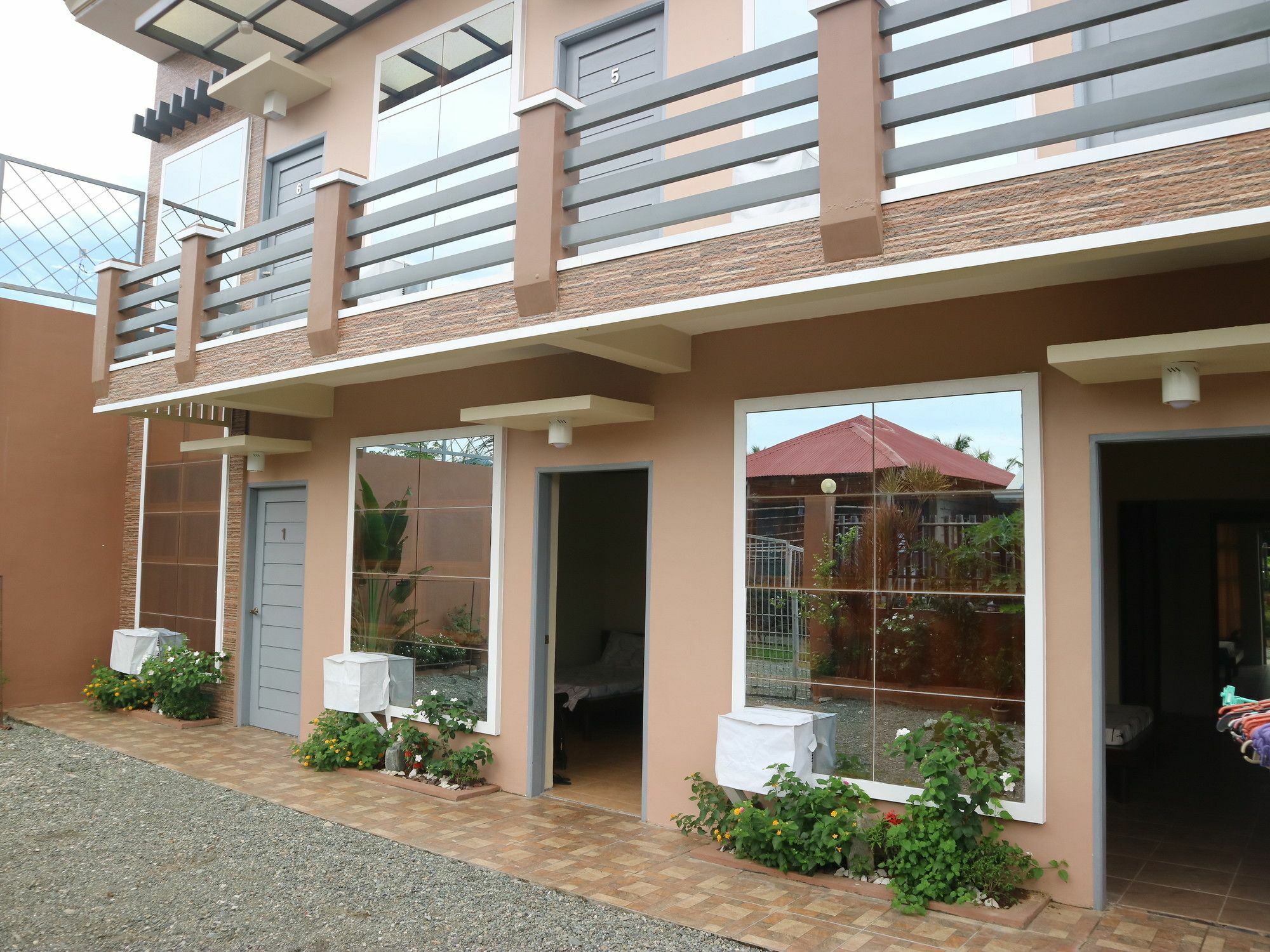 Brown Epitome Lodge Baler Exterior photo